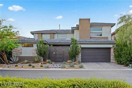 15 Garden Rain Dr Las Vegas, NV 89135
