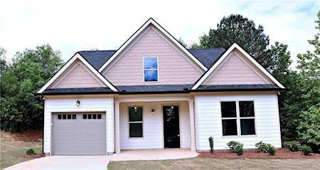 2512 Oak Grove Ln Snellville, GA 30078