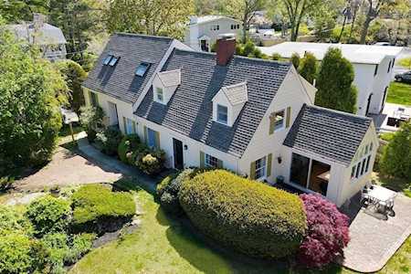 41 Gale Road Swampscott, MA 01907