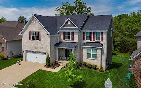 8810 Talon Ridge Dr Louisville, KY 40229