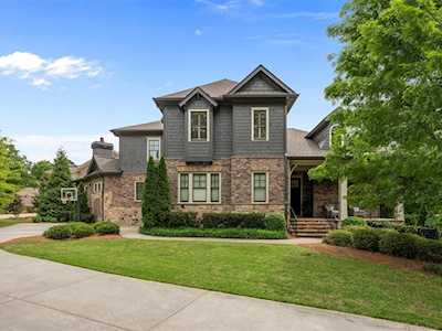 4811 Layfield Dr Dunwoody, GA 30338