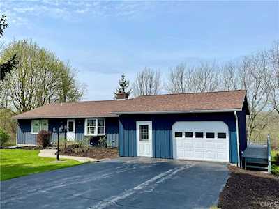 3635 W Lake Rd Cazenovia, NY 13104