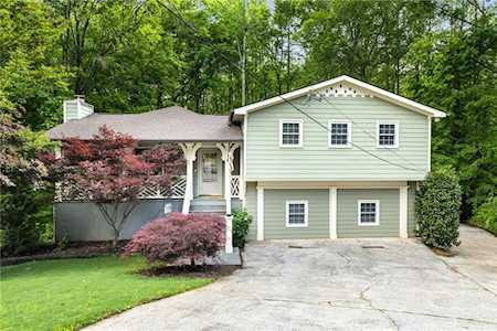 6990 Clearlake Ct Atlanta, GA 30360