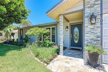 6706 22nd Ave W Bradenton, FL 34209