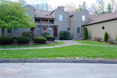 39 Far View Commons #39 Southbury, CT 06488