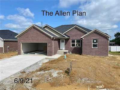 6527 Ashley Springs Ct Charlestown, IN 47111