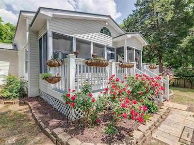 512 Lakeshore Dr Monticello, GA 31064