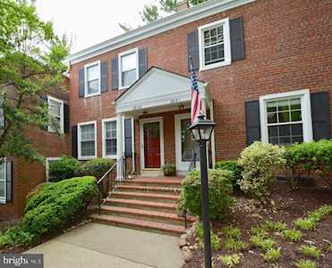 2829 Columbus St Arlington, VA 22206
