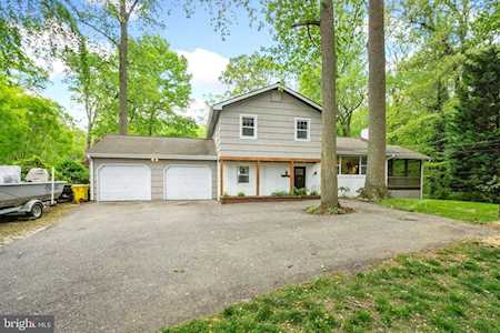 2927 Edgewater Dr Edgewater, MD 21037