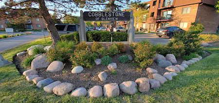 700 Cobblestone Circle #E Glenview, IL 60025