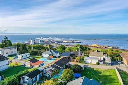 1527 W 5th St Port Angeles, WA 98363