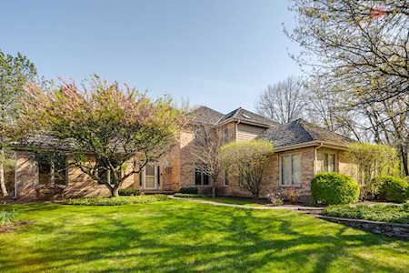 204 Brampton Ln Lincolnshire, IL 60045