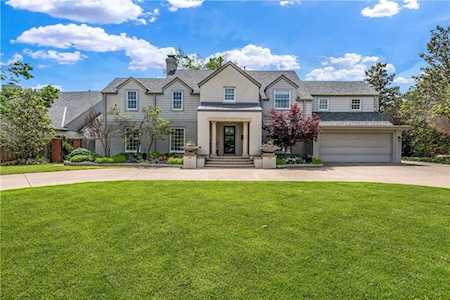 6606 N Pennsylvania Ave Nichols Hills, OK 73116
