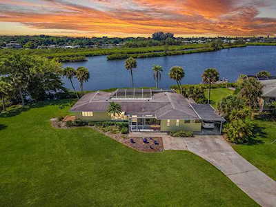 780 Bayview Dr Nokomis, FL 34275