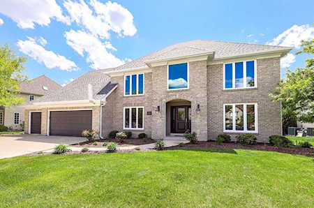 4017 Broadmoor Circle Naperville, IL 60564
