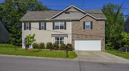 105 Lyndhurst Dr La Vergne, TN 37086
