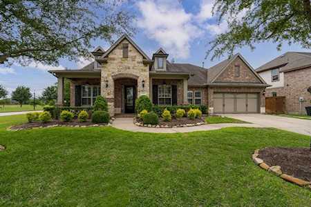 9501 W Pedernales River Dr Cypress, TX 77433