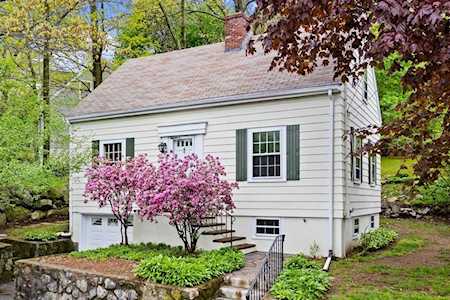10 Arlmont Street Arlington, MA 02476