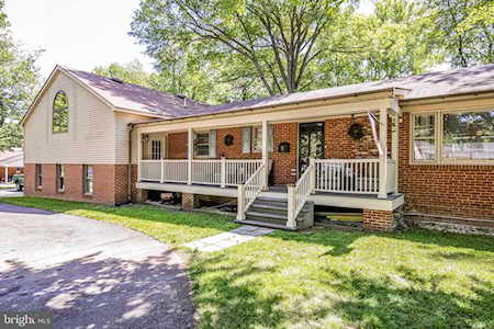 9033 Mcnair Dr Alexandria, VA 22309