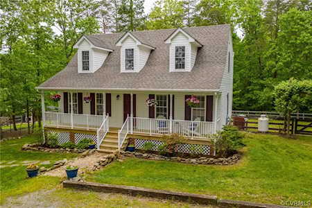 4544 Peters Creek Rd Columbia, VA 23038
