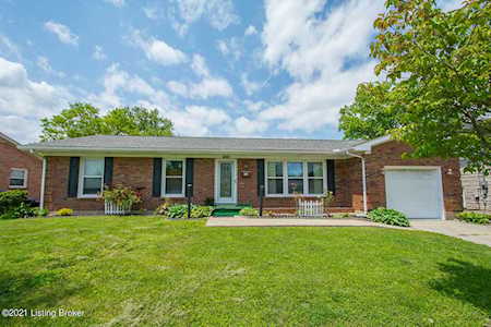 2209 Landan Dr Louisville, KY 40218