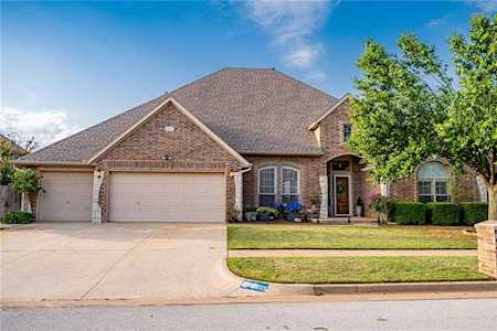9205 SW 26th St Oklahoma City, OK 73128