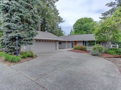 15065 SW Wheaton Ln Beaverton, OR 97007