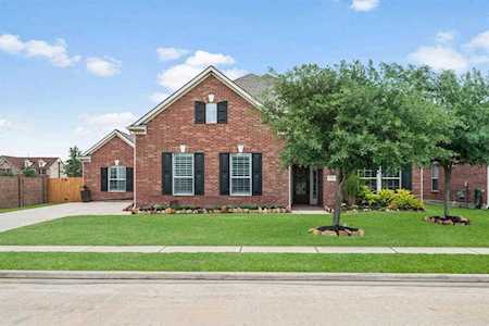 22614 Newcourt Place St Tomball, TX 77375
