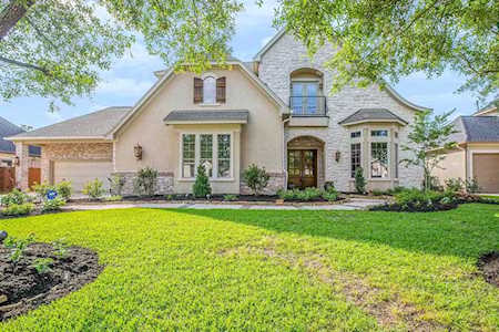 15710 Medina Lake Ln Cypress, TX 77429