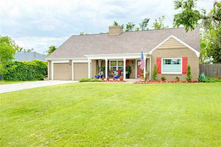 1101 Glenwood Ave Nichols Hills, OK 73116