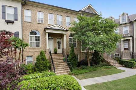 2477 Gatebury Circle Chamblee, GA 30341