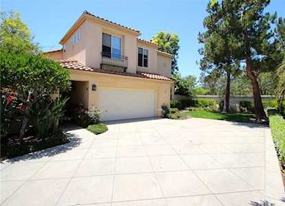 19 Del Sonterra Irvine, CA 92606