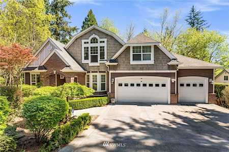 15820 104th Ave NE Bothell, WA 98011