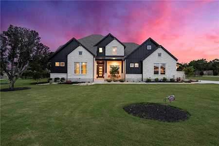 2248 High Lonesome Leander, TX 78641