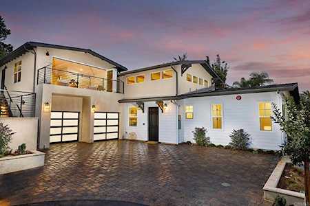 179 N Vulcan Ave Encinitas, CA 92024