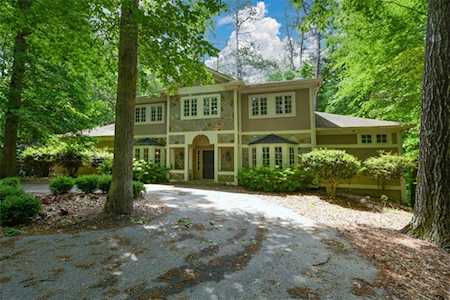 5051 Powers Ferry Road Sandy Springs, GA 30327