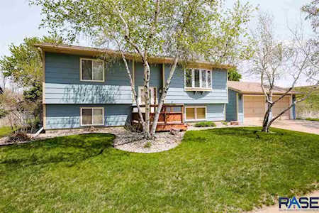 5212 E Prospect St Sioux Falls, SD 57110