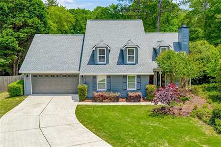 1423 Preston Ct Alpharetta, GA 30009