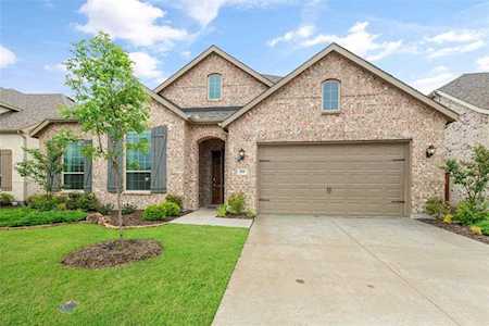 3820 Redbud Drive Aubrey, TX 76227