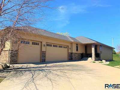 7017 S Edinburg Pl Sioux Falls, SD 57110