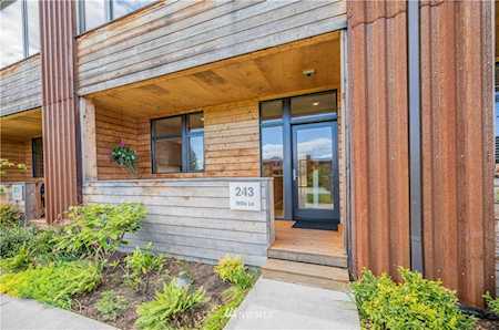 243 Wills Ln NW Bainbridge Island, WA 98110