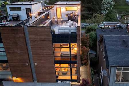 4020 14th Ave S Seattle, WA 98108
