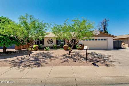 915 W Barrow Drive Chandler, AZ 85225