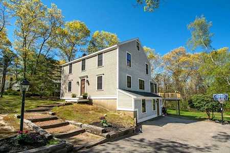 53 Jan Marie Dr Plymouth, MA 02360