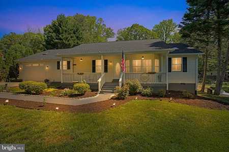 30338 White Dr Charlotte Hall, MD 20622