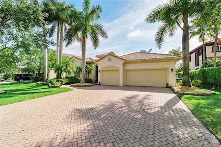 729 NW 123rd Dr Coral Springs, FL 33071