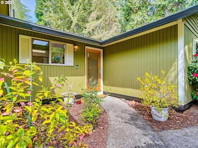 4625 SW 55th Pl Portland, OR 97221