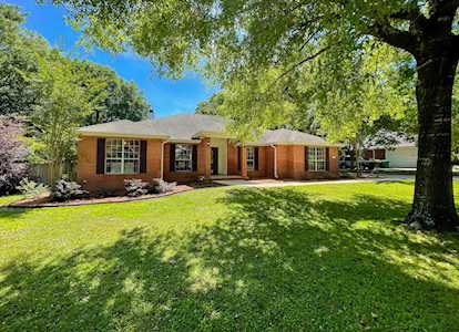 5843 Calumet Drive Crestview, FL 32536