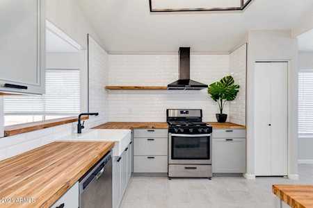 1504 S Roanoke Mesa, AZ 85206