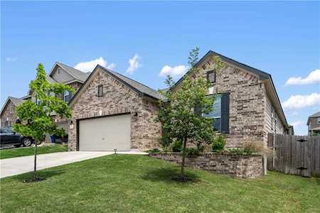 7509 Ballydawn DR Austin, TX 78744